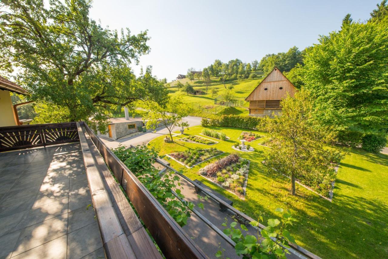Bed and Breakfast Adventure Farm Store Экстерьер фото