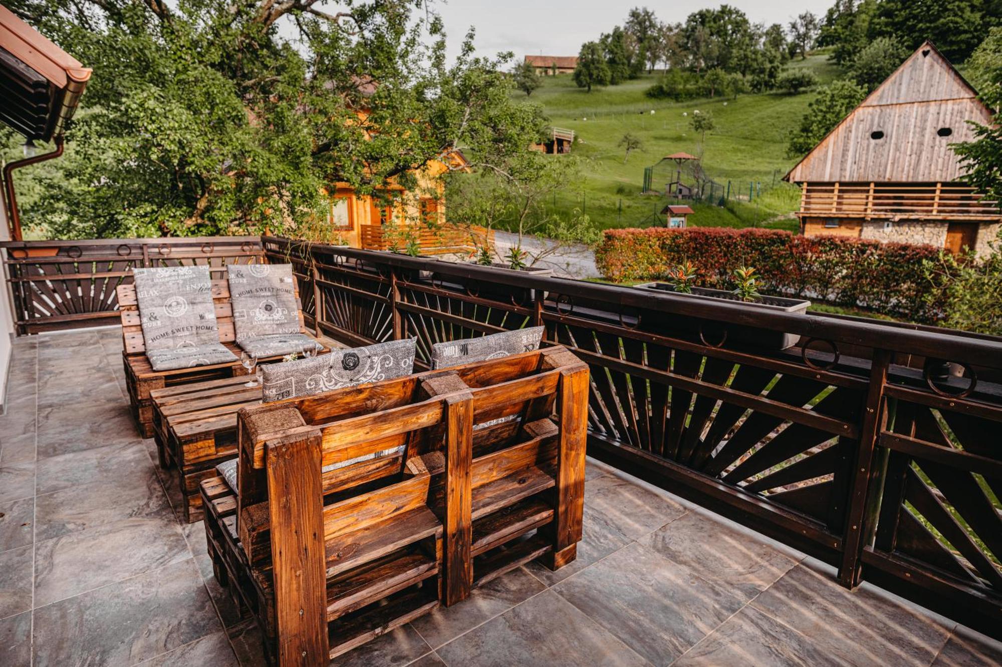 Bed and Breakfast Adventure Farm Store Экстерьер фото