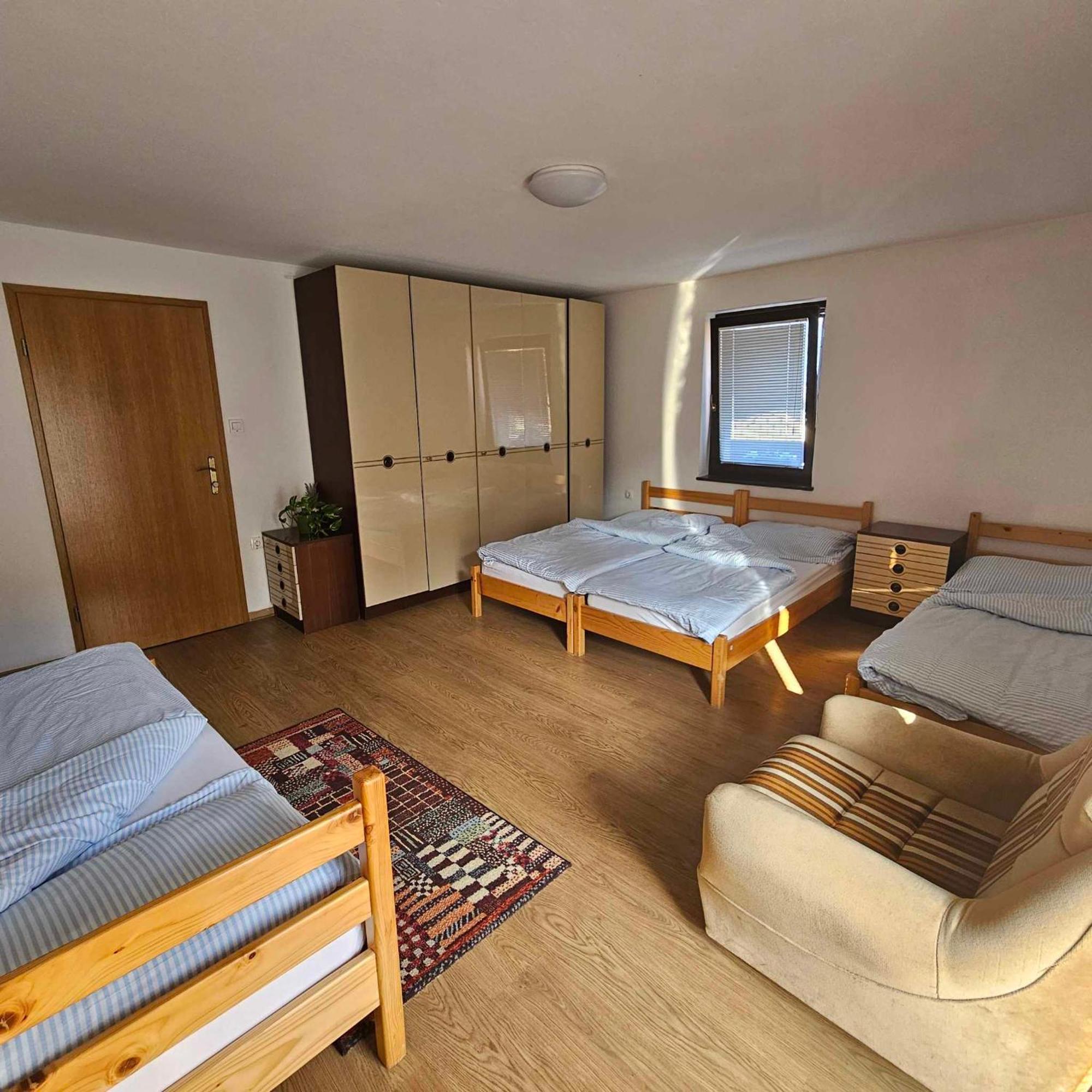 Bed and Breakfast Adventure Farm Store Экстерьер фото