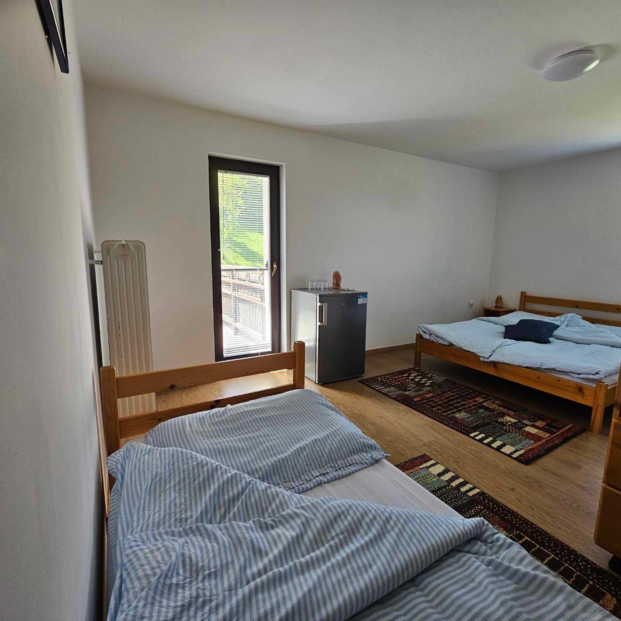 Bed and Breakfast Adventure Farm Store Экстерьер фото