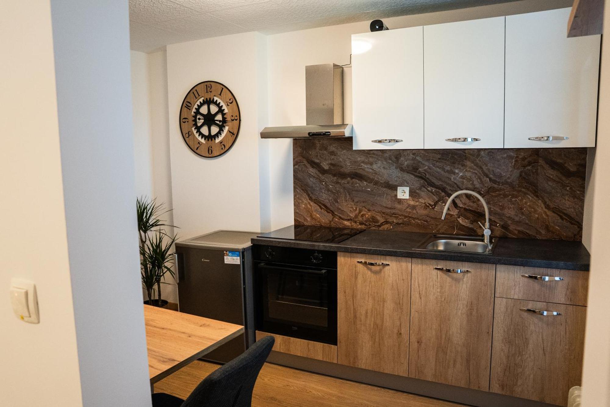 Bed and Breakfast Adventure Farm Store Экстерьер фото