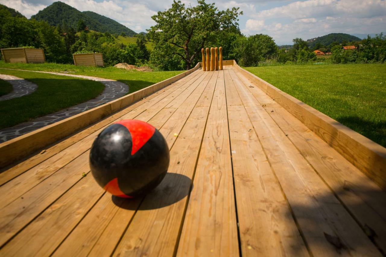 Bed and Breakfast Adventure Farm Store Экстерьер фото